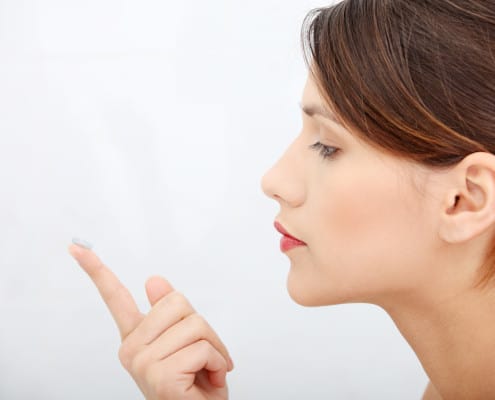 contact-lenses-services-495x400 contact-lenses-services-495x400