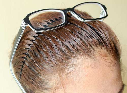 glasses_on_head